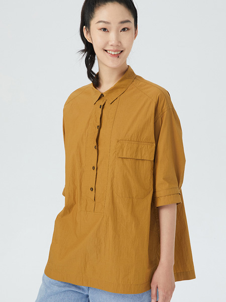 斯琴女装品牌2022夏季文艺范港风气质款衬衫
