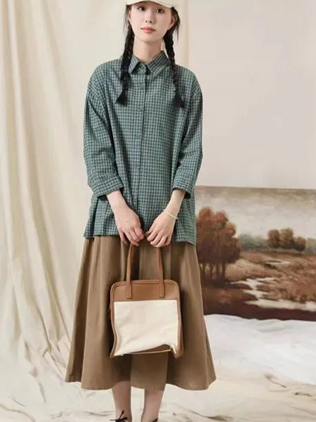 苏柒女装品牌2022秋季休闲时尚设计感格子衬衫