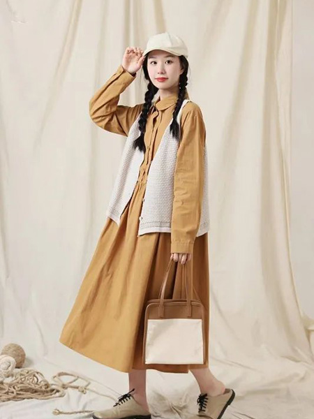 蘇柒女裝品牌2022秋季法式俏皮可愛簡約寬松兩件套連衣裙
