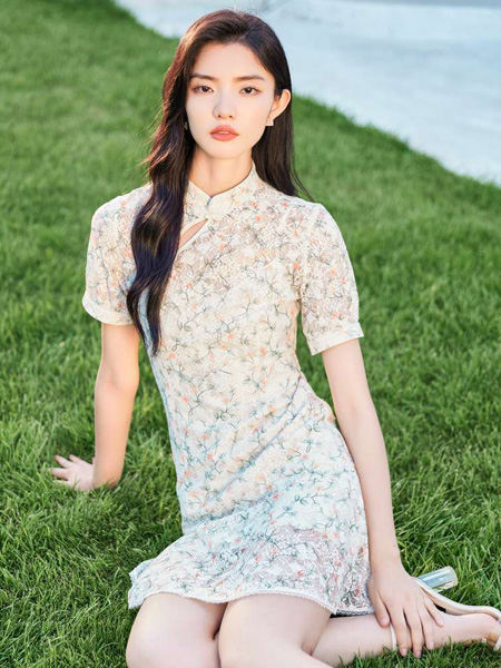 摩凡女装品牌2022夏季中国风镂空蕾丝连衣裙