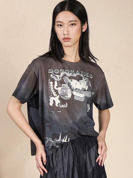 Donoratico女装品牌2022夏季街头风落肩个性T恤