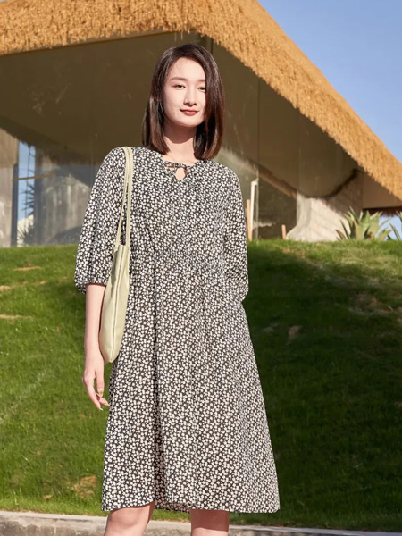 ClothScenery布景女装品牌2022春夏设计感国潮宽松连衣裙