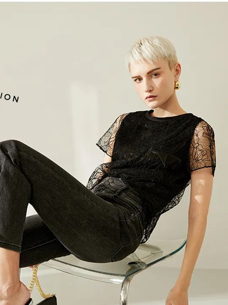 朗黛国际女装品牌2022夏季蕾丝镂空欧美潮酷短袖