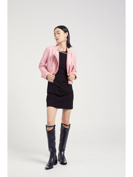 雅芙女裝品牌2022秋冬粉色氣質短款外套