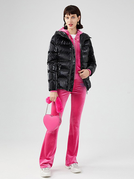 Juicy Couture橘滋女装品牌2022冬季黑色短款加厚外套