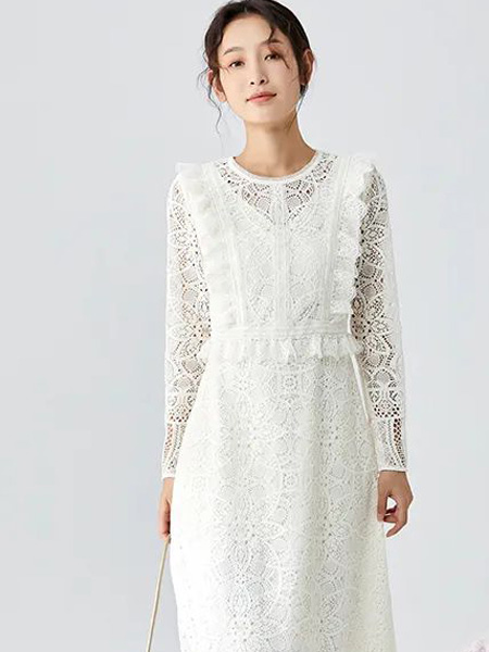 朗黛国际女装品牌2022秋冬白色蕾丝淑女连衣裙