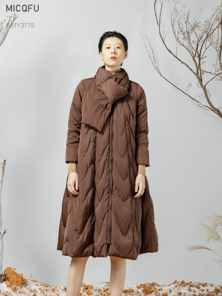 米可秋赋女装品牌2022冬季棕色保暖长款羽绒服