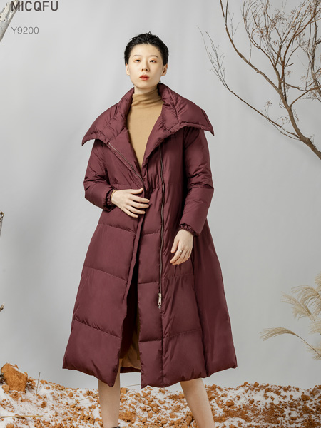 米可秋赋女装品牌2022冬季深色长款保暖羽绒服