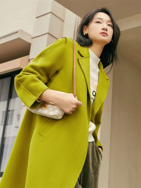 YXZ尤西子女装品牌2022秋冬抹茶绿简约气质大衣