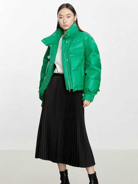 欧海一生女装品牌2022秋季松石绿短款羽绒外套