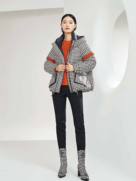 欧莎莉格女装品牌2022秋冬黑白格纹时尚羽绒外套