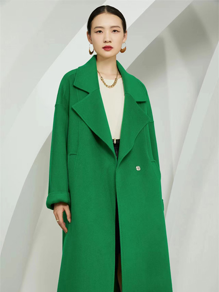 艾蕾.博瑞特女装品牌2022秋冬绿色纯色时尚大衣