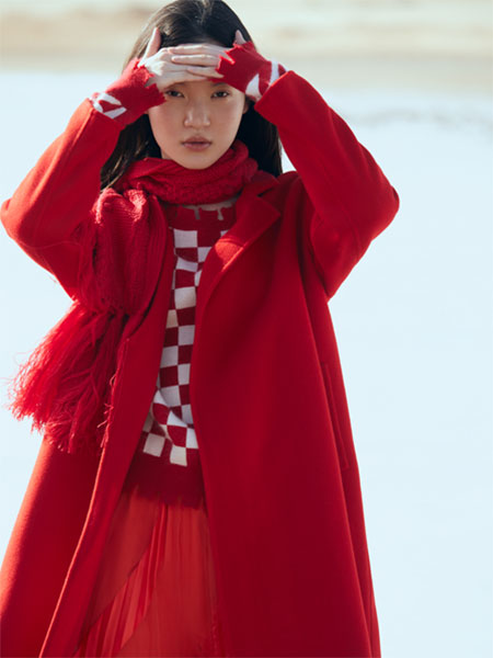 主提女装品牌2022秋冬红色复古风中长款外套