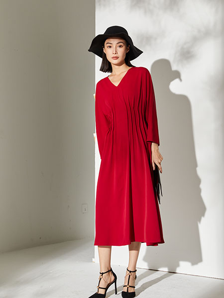 哥邦女装品牌2023春季红色优雅连衣裙