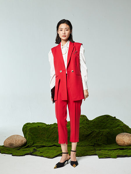 哥邦女装品牌2023春季红色西装两件套
