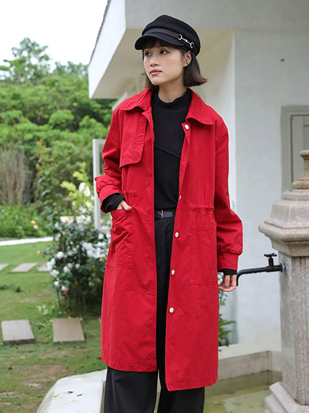 BUKHARA布卡拉女装品牌2023秋季红色宽松风衣