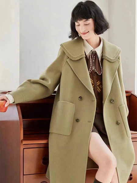 布芮祺女装品牌2023秋冬优雅复古风长款外套