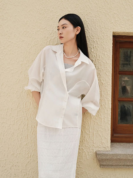 欧海一生女装品牌2024夏季气质干练高级感休闲纯色衬衫