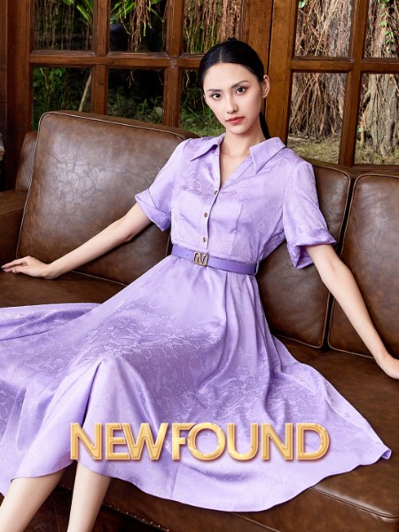纽方女装品牌2024夏季新品紫色气质款优雅中袖修身