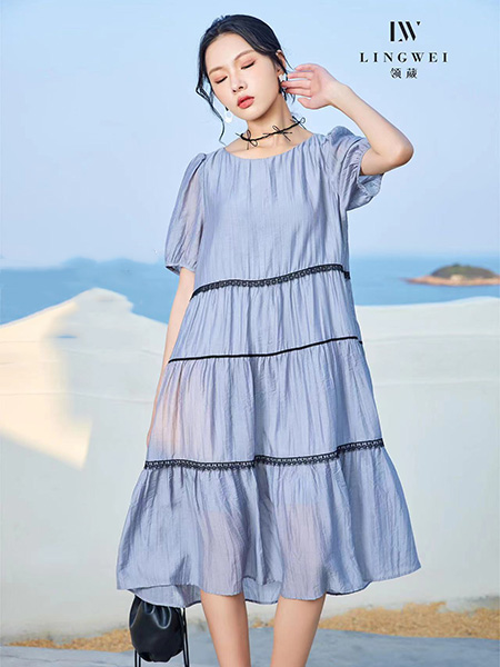 领葳女装品牌2024夏季韩版显瘦休闲棉麻中长款连衣裙