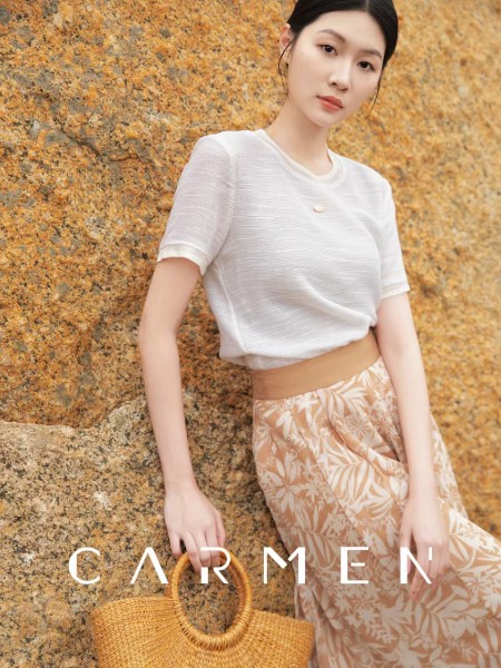 卡蔓女裝品牌2025春夏新品