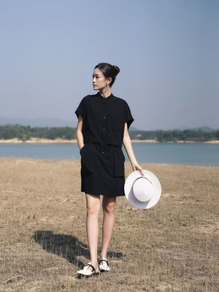 底色女裝品牌2025夏季新品