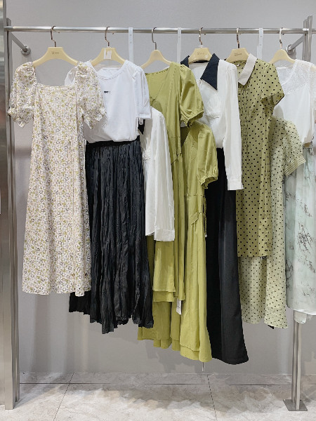 女裝品牌2025夏季新品深圳高端定制芭蒂璐棉/萊賽爾/醋酸