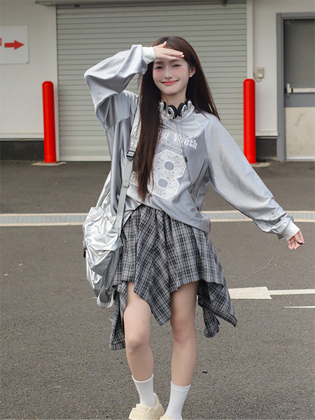 界旗童装品牌2025春夏青少年穿搭