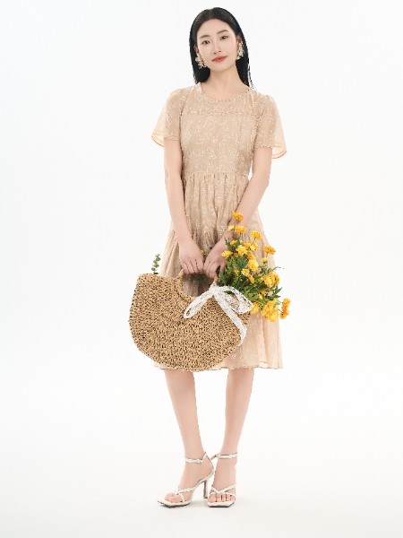 歌詩陌女裝品牌2025夏季新品