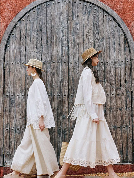 录上女装品牌2025春夏