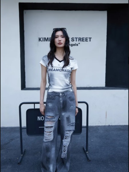 BR美麗哲學(xué)女裝品牌2025夏季新品