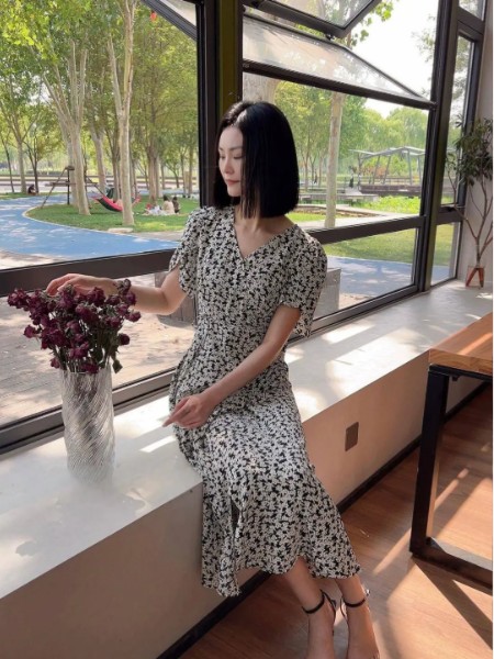 芝儀女裝品牌2025夏季新品