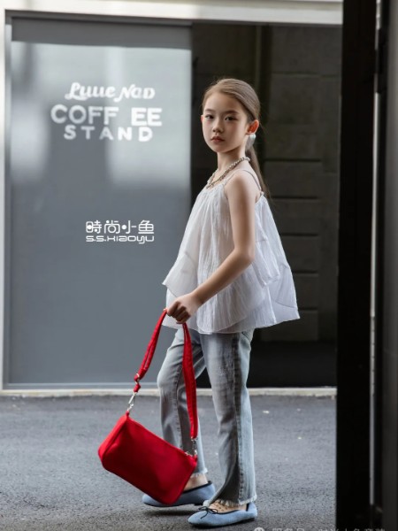 時尚小魚童裝品牌2025春夏新品