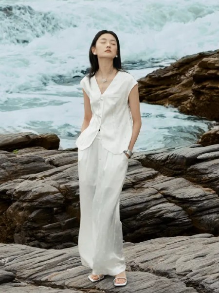 VIEAING薇迎女裝品牌2025夏季新品