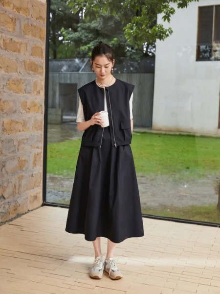 艾凸蘇希女裝品牌2025春夏新品