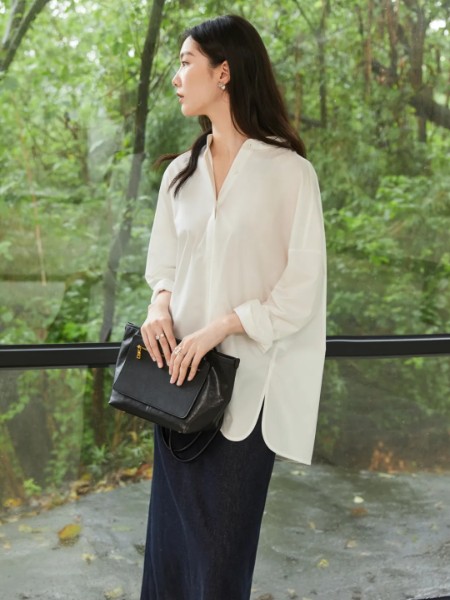 艾凸蘇希女裝品牌2025春夏新品