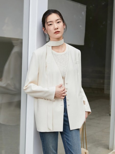 艾凸蘇希女裝品牌2025春夏新品