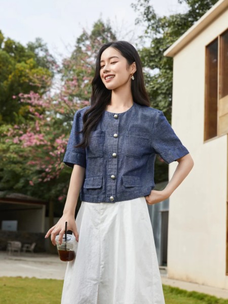 艾凸蘇希女裝品牌2025春夏新品