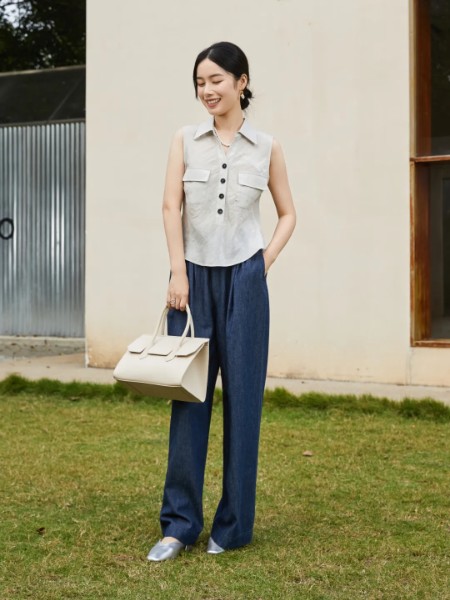 艾凸蘇希女裝品牌2025春夏新品