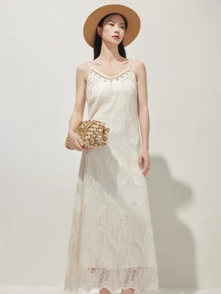 西纳维思女装品牌2025夏季新品