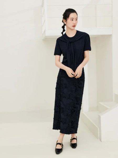 艾凸苏希女装品牌2025秋季新品