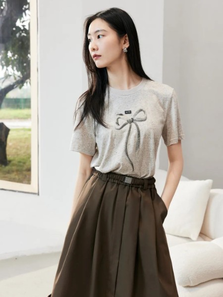 艾凸苏希女装品牌2025秋季新品