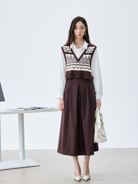 城市格调女装品牌2025秋季新品