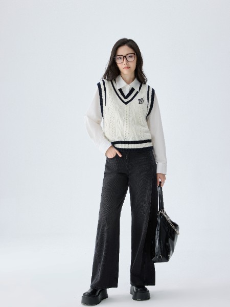 城市格调女装品牌2025秋季新品